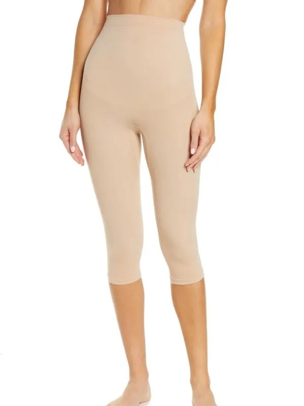 SKIMS • NWOT High-Waisted Seamless Sculpt Shapewear Capri Leggings - Beige